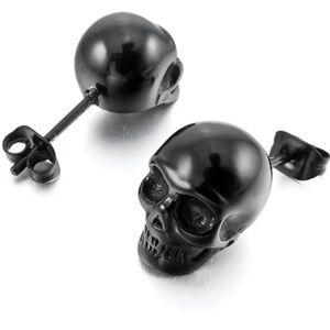 NWOT Gothic Grunge Gorpcore Punk Skull Earrings Rock Biker Black Alloy Stud